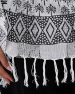Load image into Gallery viewer, Fringe Trim Printed Poncho