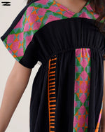 Load image into Gallery viewer, V-Neck Pattern Dress