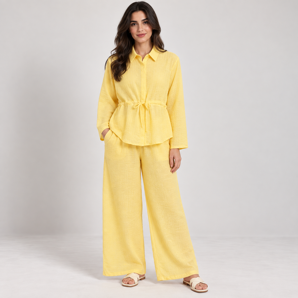 طقم حريمي قطعتين بملمس بارز ورباط
