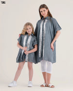 Load image into Gallery viewer, Contrast Panel Oversized Shirt