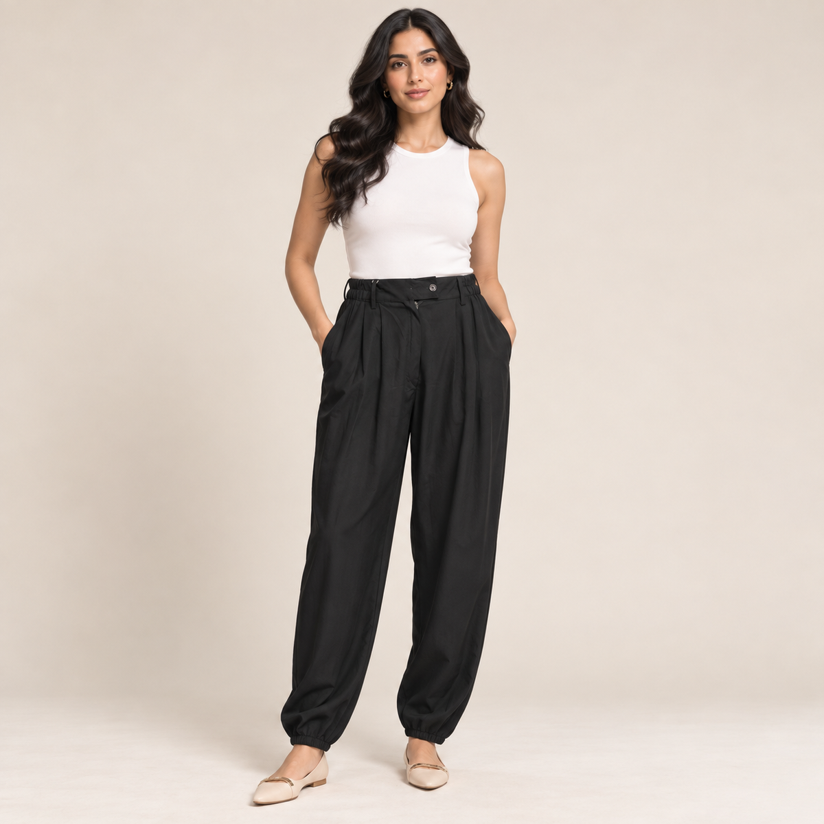 Women Pleated Balloon-Leg Pants