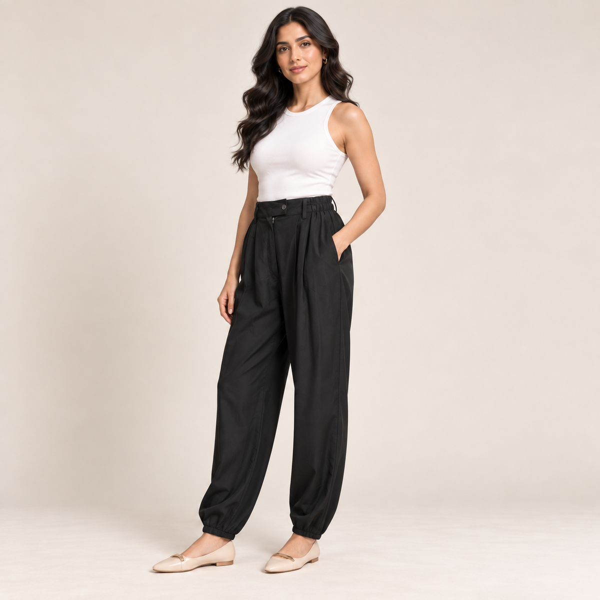 Women Pleated Balloon-Leg Pants